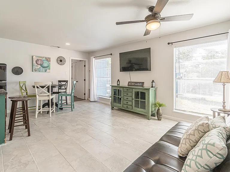 346 Natalen Ave #2 — Photo 3