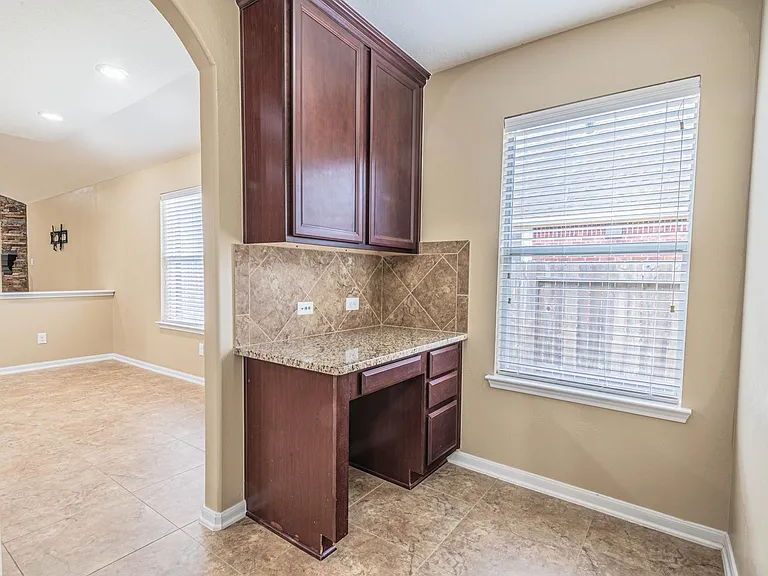 3318 Cactus Heights Ln — Photo 6