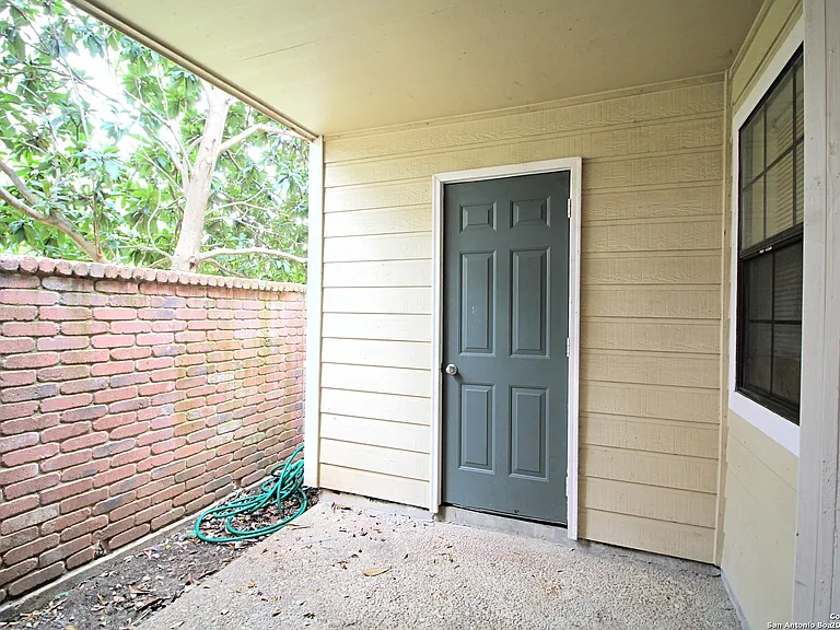 11610 Vance Jackson Rd #1083 — Photo 9