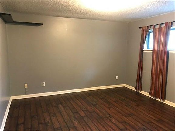 4th image of 2574 Marilee Ln APT 30