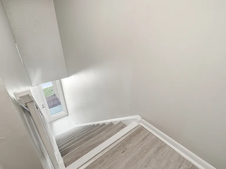 125 Tower Dr #1 — Photo 18