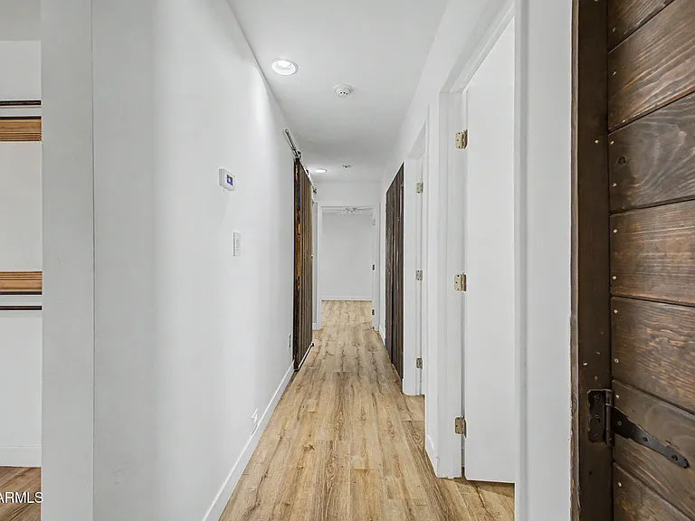 8219 E Valley View Rd — Photo 14