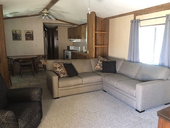 3rd image of 961 Riverview Cv