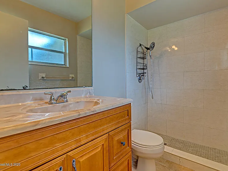 1640 Norman St NE — Photo 16