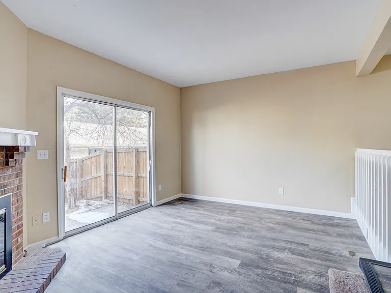 4106 S Mobile Cir #D — Photo 7