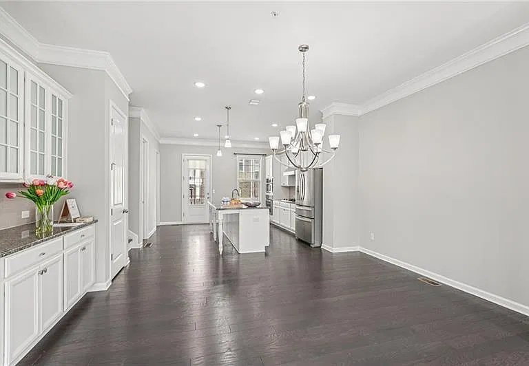 741 Topsail Ln — Photo 12