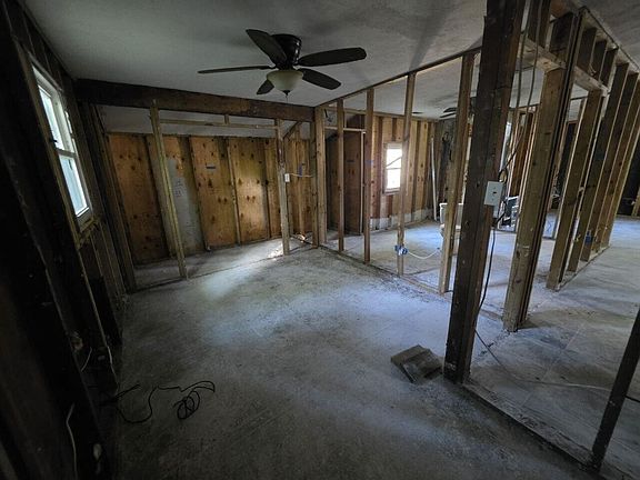 4th image of 1548 Haynes Ave