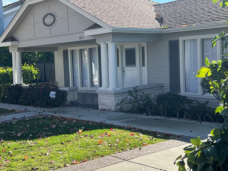 1615 Lyndon St — Photo 4