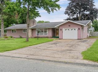 614 Gilster St, Onalaska, WI 54650