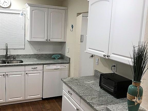 3rd image of 2711 N Halifax Ave APT 395