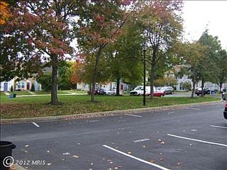 2nd image of 1323 Stockett Sq