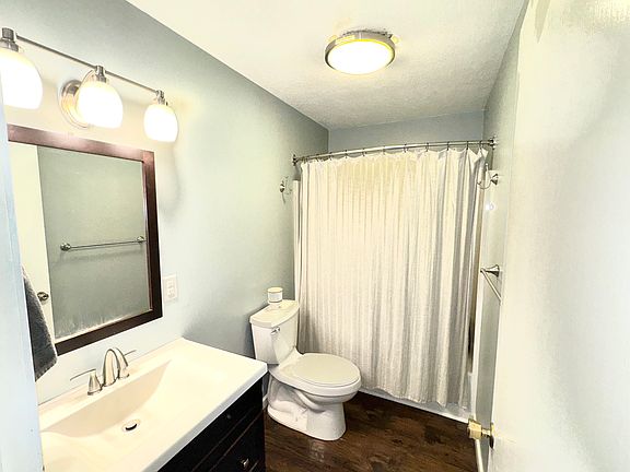5th image of 1031 Thomas Dr SW