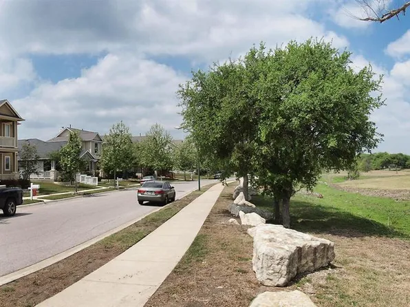 125 McGarity, Kyle, TX 78640