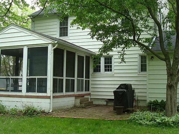 2nd image of 215 Budd Lake Dr