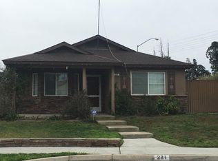 221 W Thomas Ave, Fresno, CA 93728