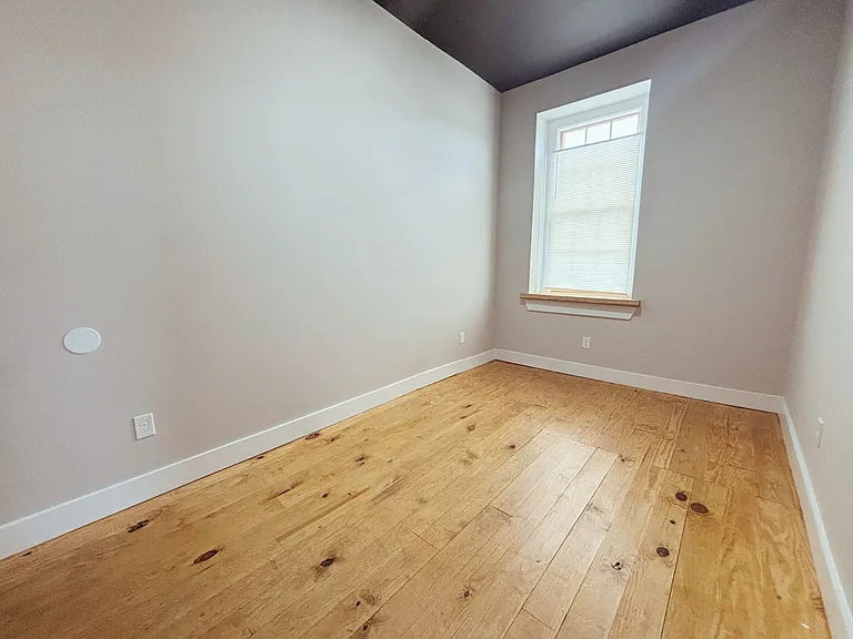 202 S Main St #214 — Photo 14