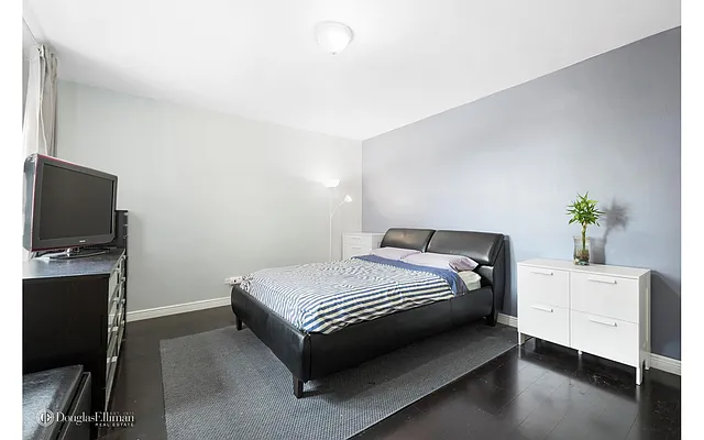 Sold by Douglas Elliman | media 6