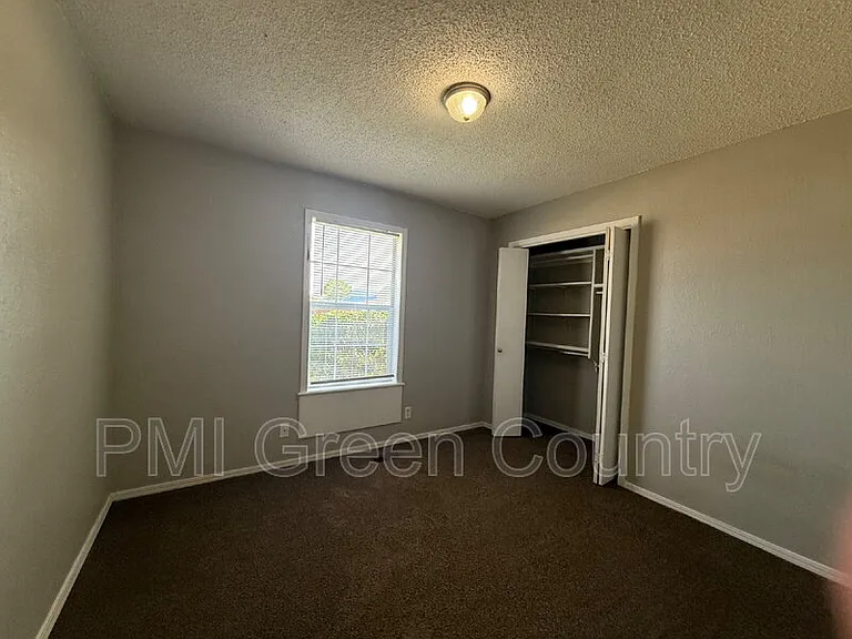 900 W Norman St — Photo 11