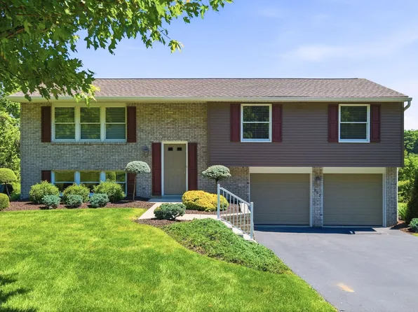 257 Lincoln Dr, Pittsburgh, PA 15241
