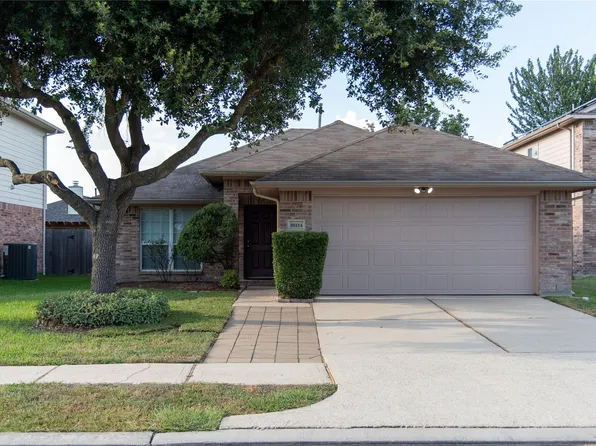 10214 Mills Run Dr, Houston, TX 77070