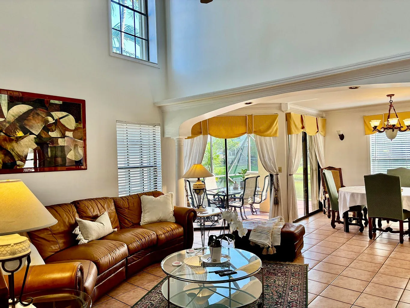 4 bed, 1920 sqft, $3,400 — Photo 2