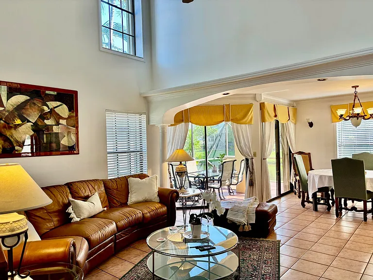 1760 Shoreside Cir — Photo 2