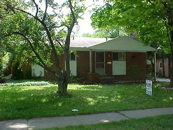 1058 Western Dr photo 1