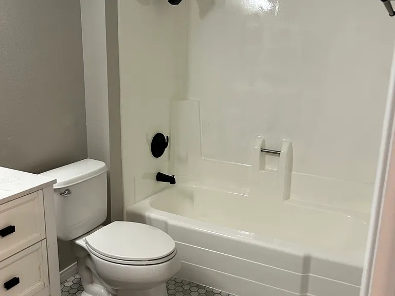 6394 Rancho Mission Rd #110 — Photo 12