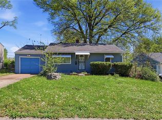 2305 S Crescent Ave, Independence, MO 64052