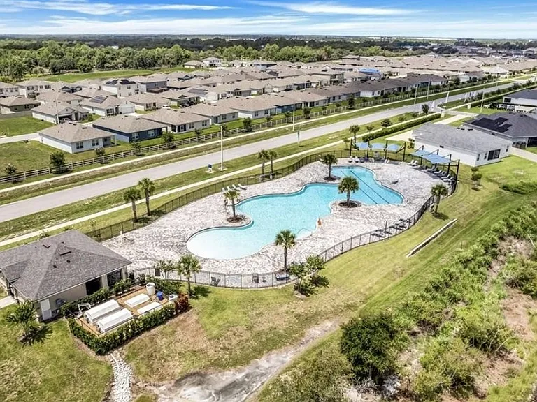 345 Corso Loop — Photo 39