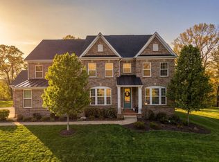 5127 Hampton Place Dr, Gibsonia, PA 15044