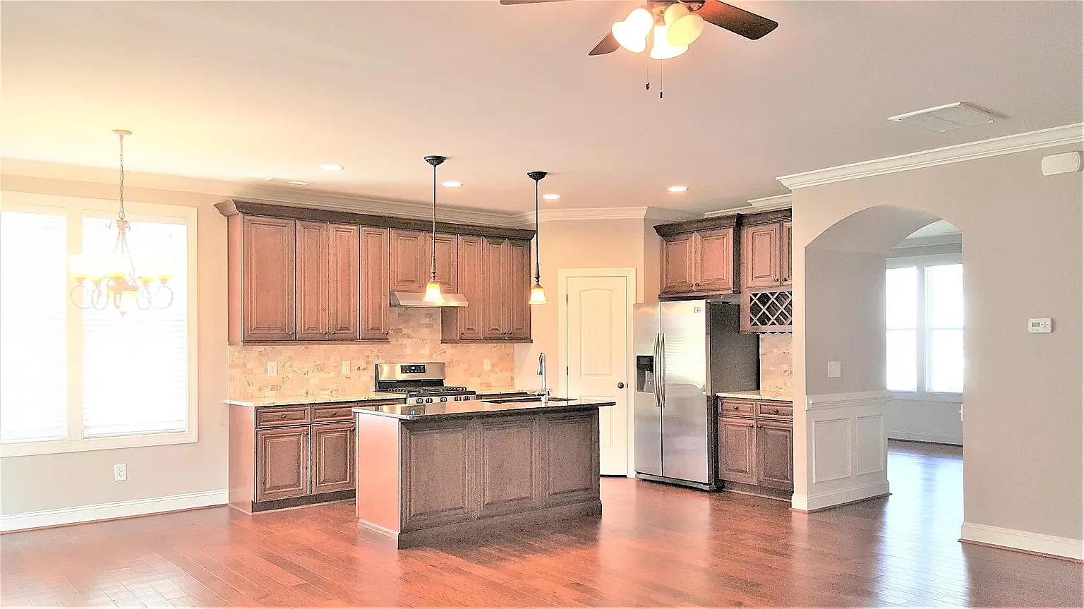 5 bed, 2652 sqft, $2,500 — Photo 4