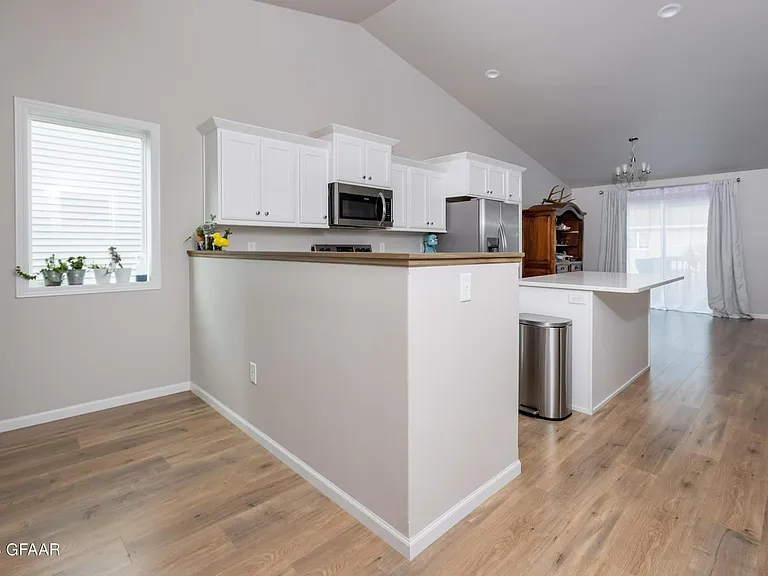 5610 Lou Ann St — Photo 15