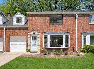 2013 Grant St, Evanston, IL 60201