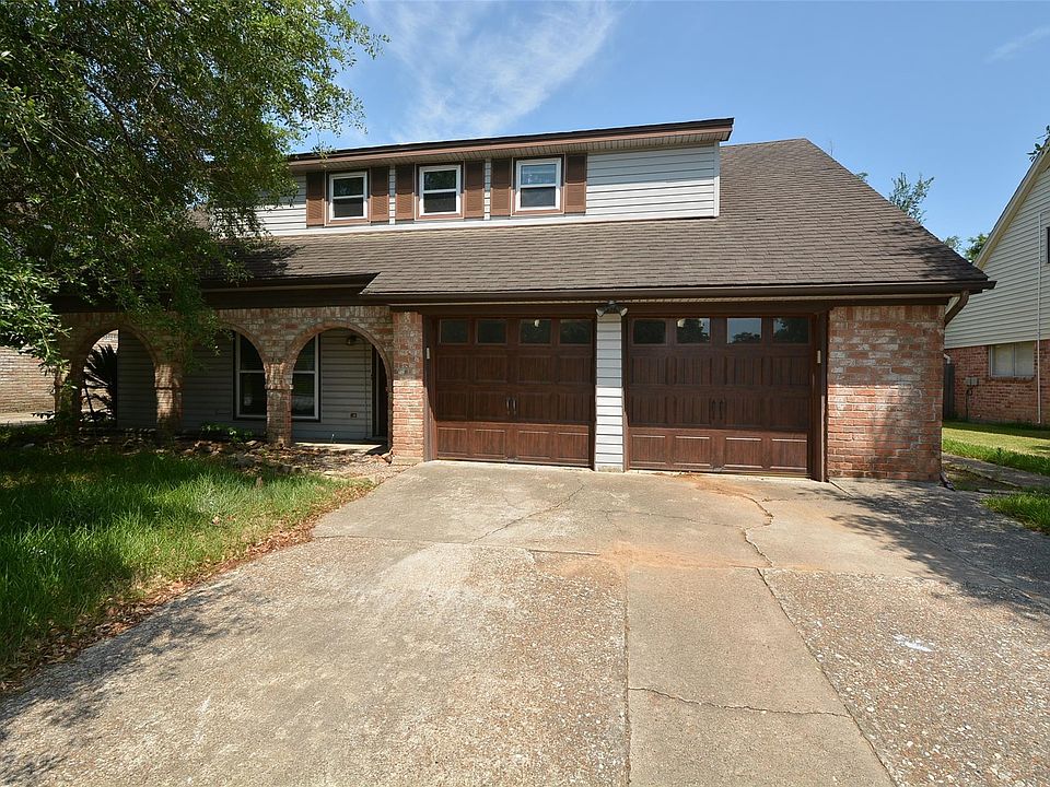 1st image of 8106 Willow Forest Dr