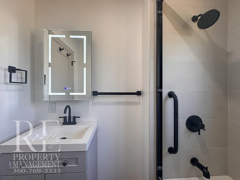 1005 Sidney Ave — Photo 17