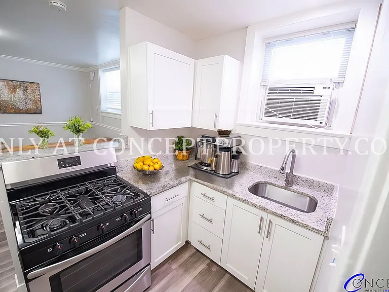 East Cliff — Photo 98