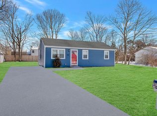 703 Provost Ave, Bellport, NY 11713