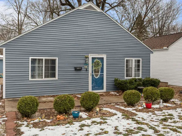 607 N James St, Champaign, IL 61821