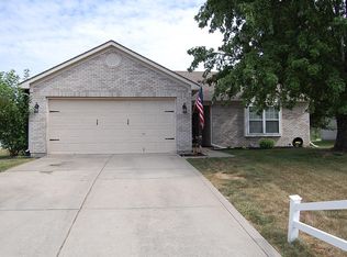 102 Azalea Dr, Mooresville, IN