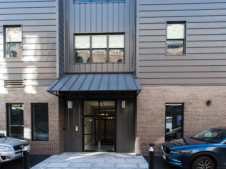 13 W Central St #3 — Photo 14