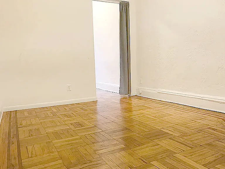 26 Perry St #1C — Photo 2