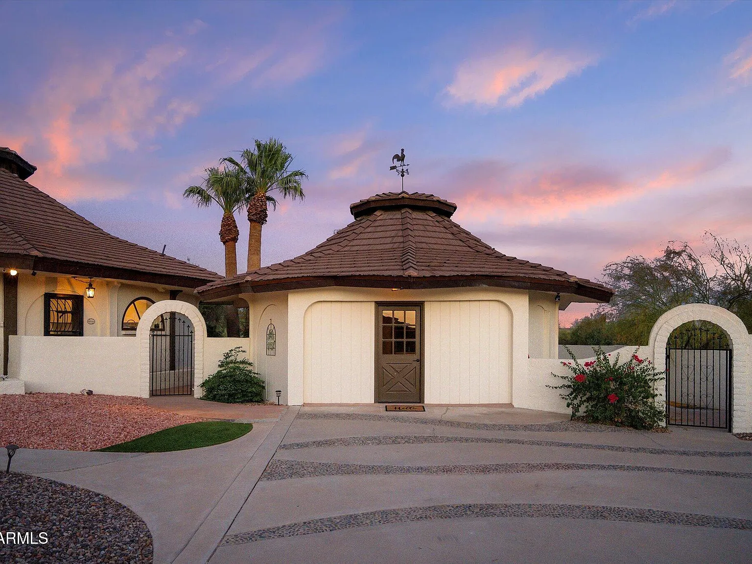5 bed, 4.5 bath, 3205 sqft, $5,000 — Photo 3