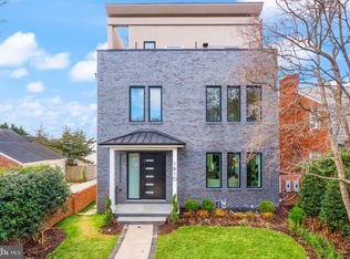 1610 Foxhall Rd NW, Washington, DC 20007