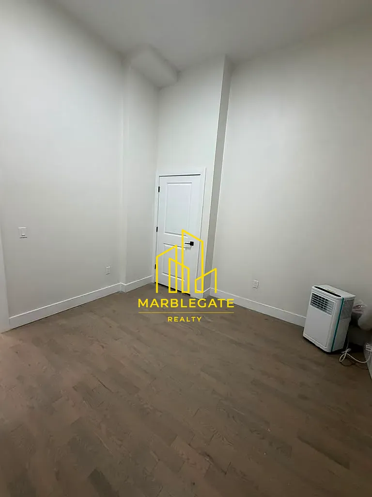 1 bed, 650 sqft, $1,700 — Photo 3