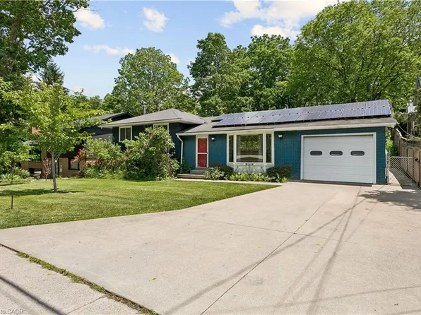 77 A Creighton Rd, Hamilton, ON L9H 3B7
