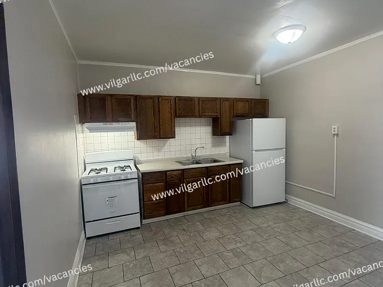 5617-5619 Hohman Ave — Photo 4
