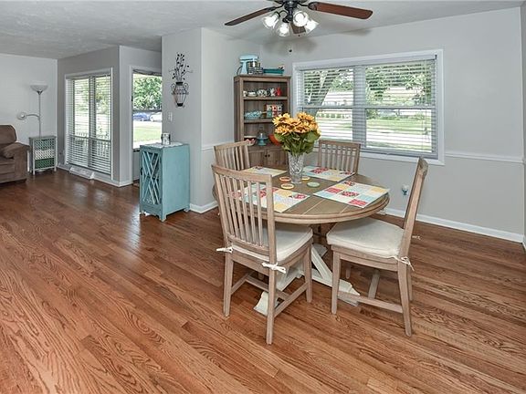 4th image of 341 Hickory Dr