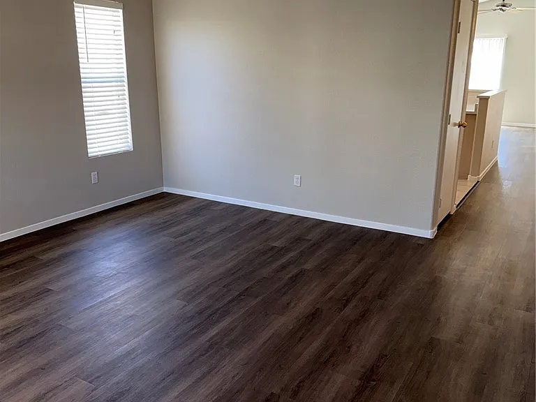 8056 Sweet Clover Ct — Photo 5