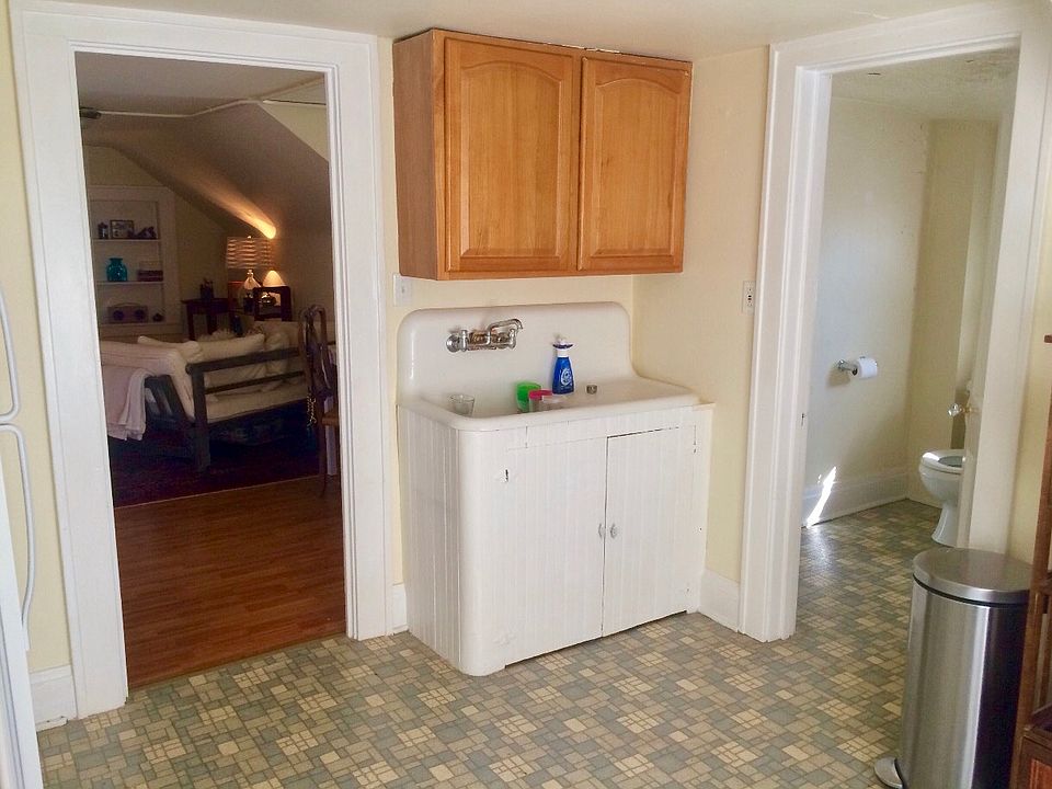 835 12th Avenue, Huntington, WV 25701 4 Apartments Huntington, WV